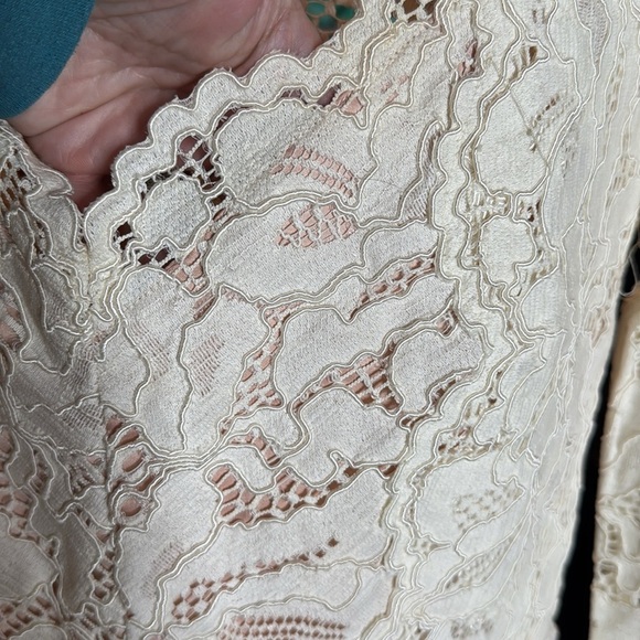 Alexis Manolo Lace Romper in Ivory from Revolve Size Medium - Picture 6 of 12